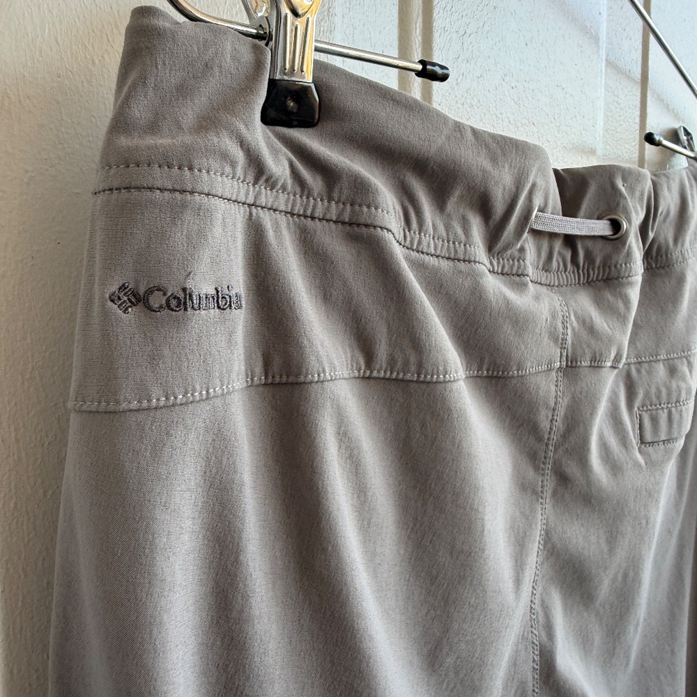 Columbia | Anytime‎ Outdoor Capri Pants | Women’s Size 14 | Gray - Picture 6 of 11